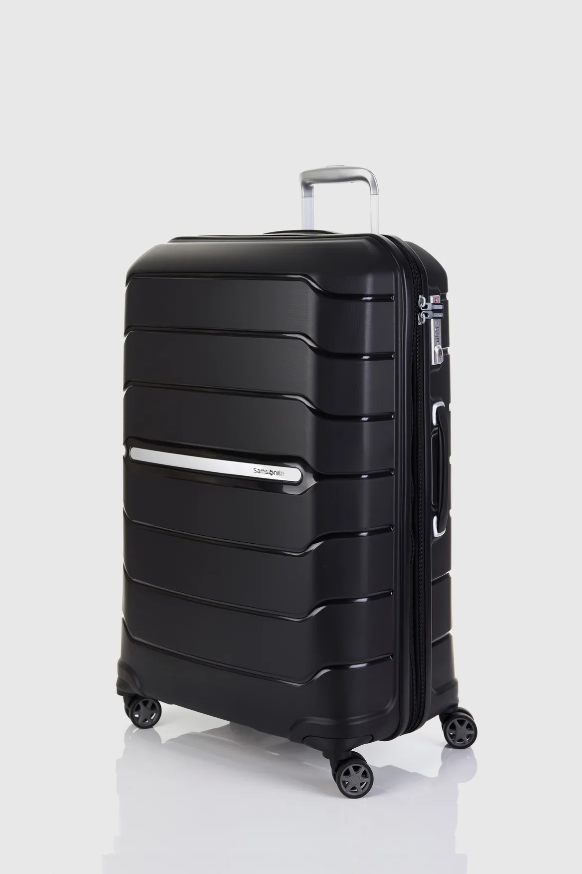 Oc2lite 68cm Suitcase