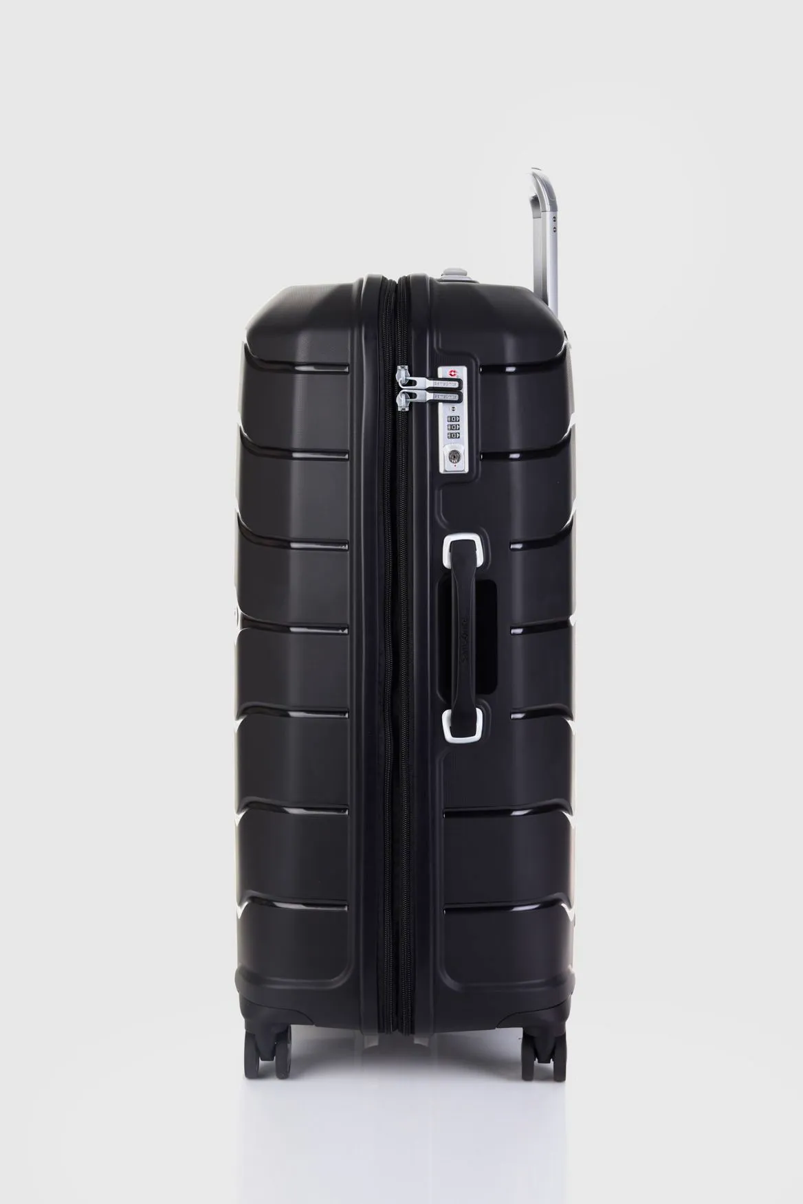 Oc2lite 68cm Suitcase